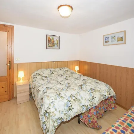 One-bedroom In Saint-christophe -ao- * Senin
